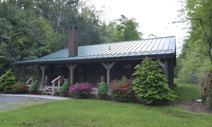 Dailey Cabin | Tanner's Farm- A Private 200 Acre Retreat - 8 Miles of Trails, Wildlife, & More