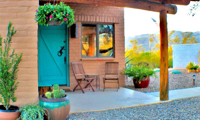 Tanque Verde Cottage | Experience Tanque Verde Valley Desert Casa with Pool & Spa