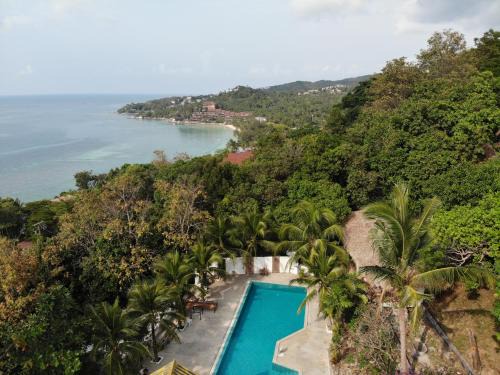 Ko Pha-ngan Hotel | Oceanfront Escape at Tantawan Sea View Residence