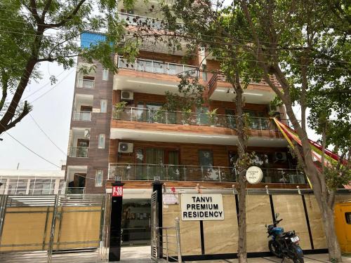 New Manali Hotel | Discover Tanvi Premium Residency in Gurugram - 4-Star Comfort