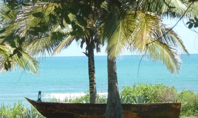 Pangani House | Oceanfront Beach Villa with Staff & Top Amenities
