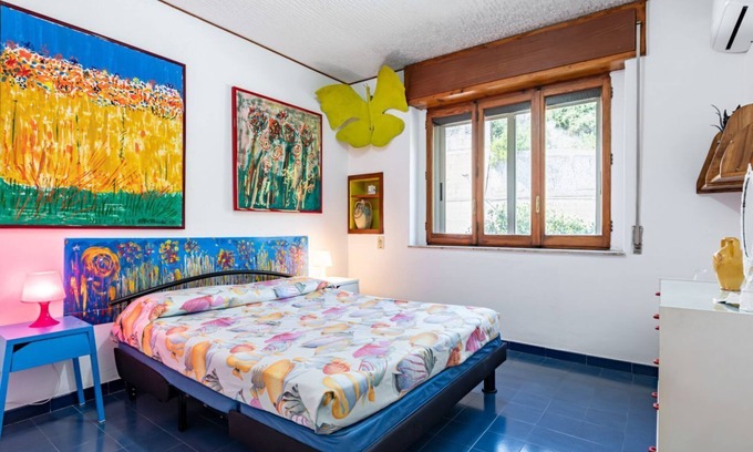 Spisone Apartment | Cozy Taormina Apt Steps from the Beach with Breakfast