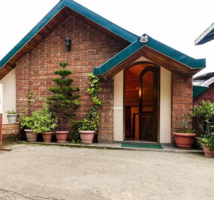 Shimla Apartment | Pet-Friendly Tara Suites Naldehra - Rated 10/10 by Guests