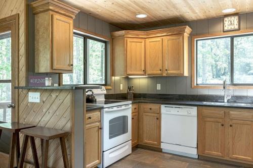 Innsbrook House | Tarnhouse Lakefront Cottage