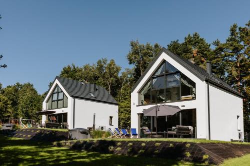 gmina Łapanow House | Experience Tarnova Chill: Pet-Friendly Retreat with Top Ratings