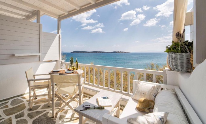 Drios Apartment | Discover Tarsa Studios: Oceanfront Bliss with High Ratings