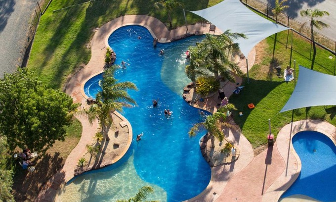 Moama Resort | Relax at Tasman Holiday Parks - Merool on the Murray