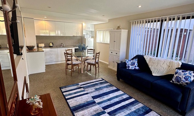 Bonny Hills Villa | Tasman Sea View luxurious villa that combines elegance and comfort.