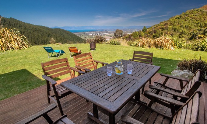 Ngaio Bay House | Exceptional Tasman Terrace - Kaiteriteri Holiday Home Awaits