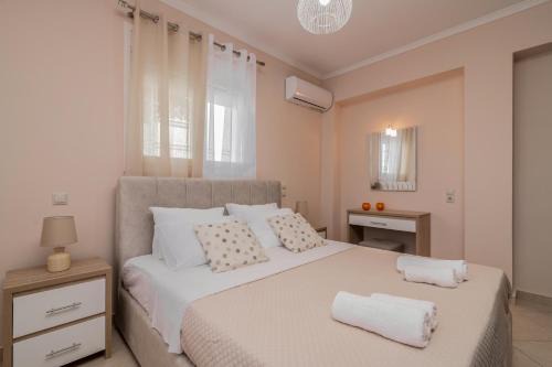 Kalpaki Apartment | Top Rated Taso's Modern House - Family Friendly Retreat