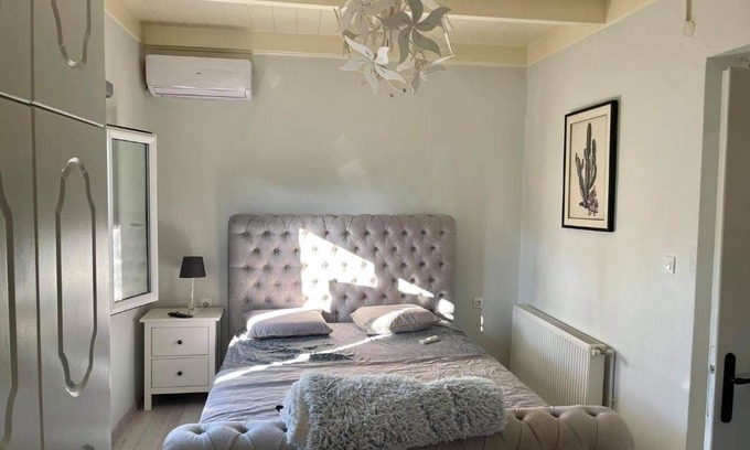 Vlachopoulatika Apartment | Discover Tasos House: Pet Friendly with Hot Tub Access