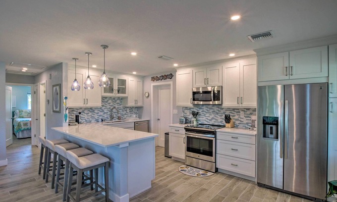 Naples Park House | Elegant Home with Patio, Ocean View Near the Beach