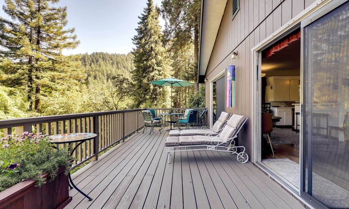 Monte Rio House | Elegant Home with River & Valley Views – Rated 9.2/10