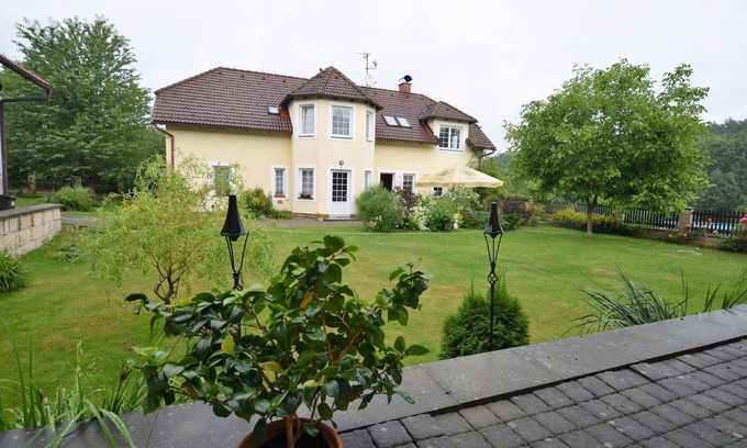 Zernov Villa | Elegant Villa in Žernov with Private Pool and Breakfast