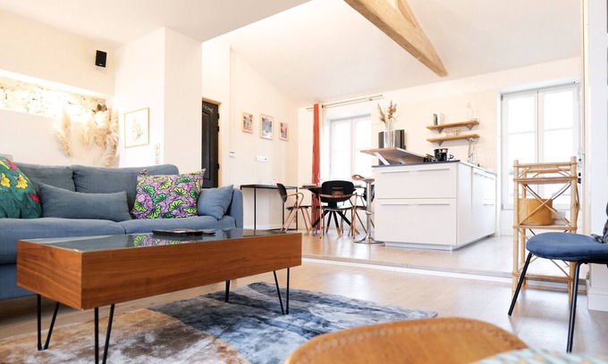 Bourgenay Apartment | Stylish Apartment with Ocean View Near Harbour and Beach