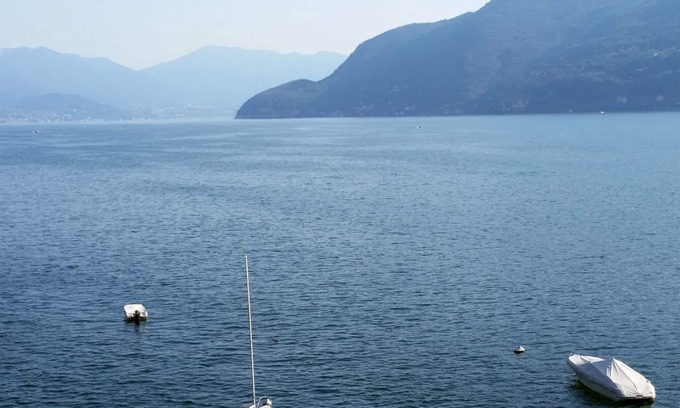 Tronzano Lago Maggiore Apartment | Tastefully furnished 3-room apartment with sea garden and beach