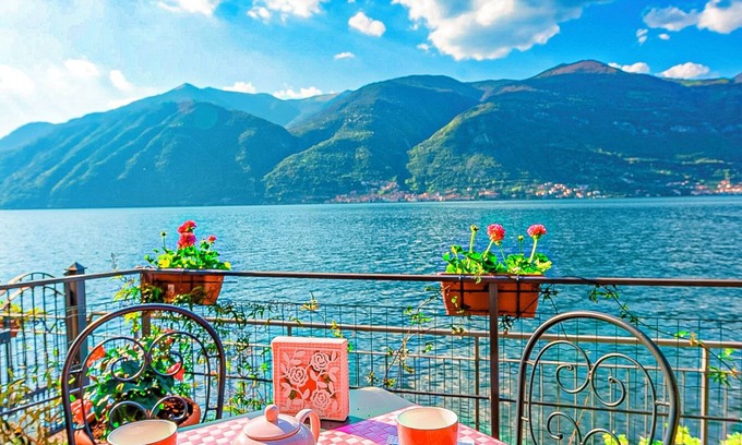 Lezzeno Apartment | Cozy 2-Room Apartment with Pool & Private Beach Access