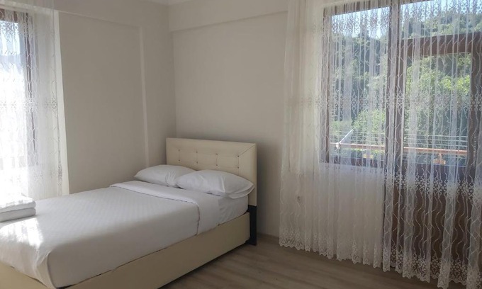 Cayeli Apartment | Family-Friendly Retreat at Tatil Köyü Awaits You