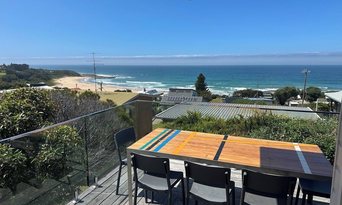 Skenes Creek House | Beach View Holiday House: Guest Rated 9.6, Pet Friendly