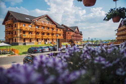 Velka Lomnica Hotel | Discover Tatragolf Mountain Resort: Pet-Friendly Retreat