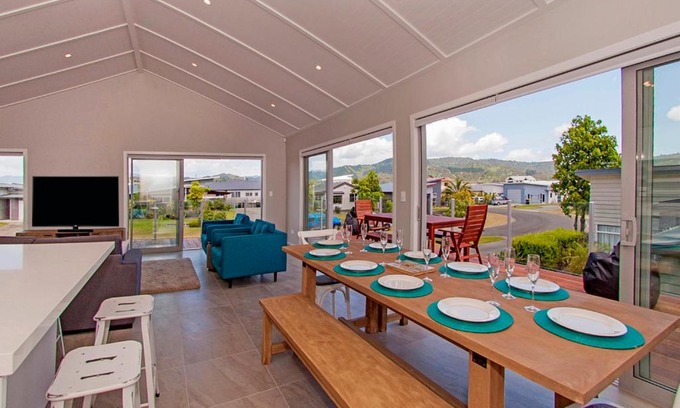 Whitianga House | Explore Tattletails Rest - Family-Friendly Whitianga Getaway
