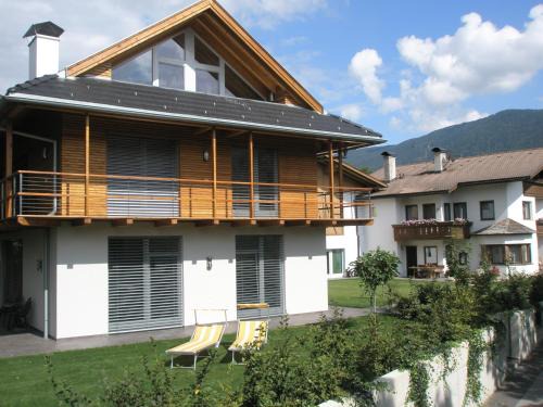 Naz Apartment | Family-Friendly Tauberhof Apartments Rated 9.3/10 by Guests