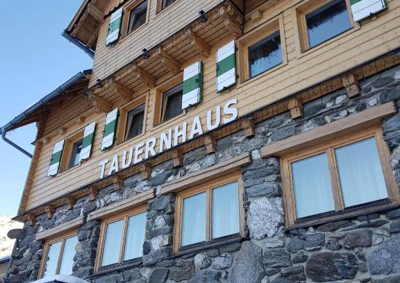 Irdning-Donnersbachtal Apartment | Inviting Tauernhaus Apartment with Family-Friendly Amenities