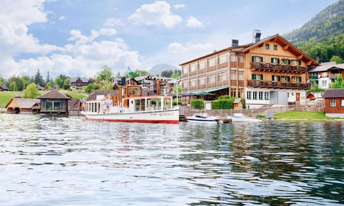 Grundlsee Hotel | Experience the Beauty of Seehotel Grundlsee by the Ocean