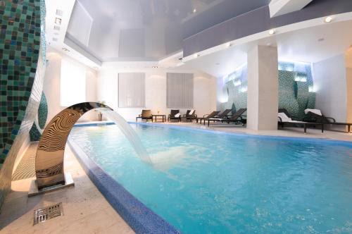 Yavory Hotel | Explore Taurus Hotel & SPA: 4-Star Oasis with Spa & Pool