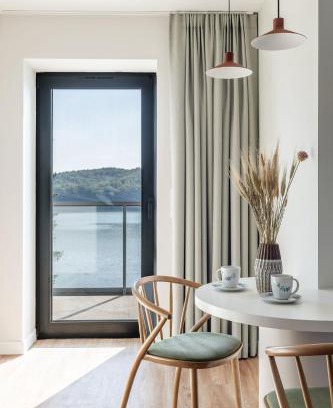 Ostrzyce Cabin | Top-Rated Tawerna Kaszubska with Private Beach & Ocean Views