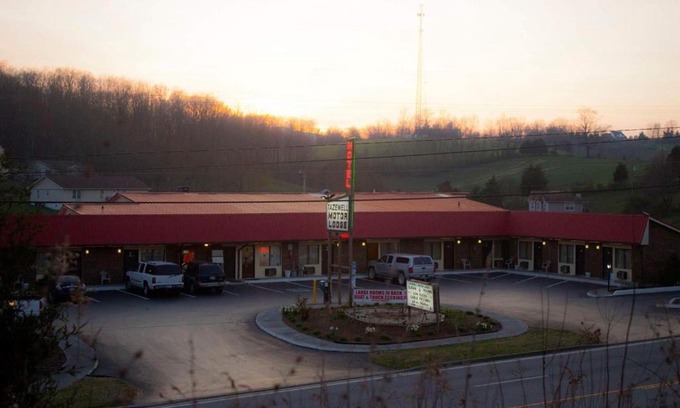 Tazewell Hotel | Family-Friendly Retreat at Tazewell Motor Lodge with Hot Tub