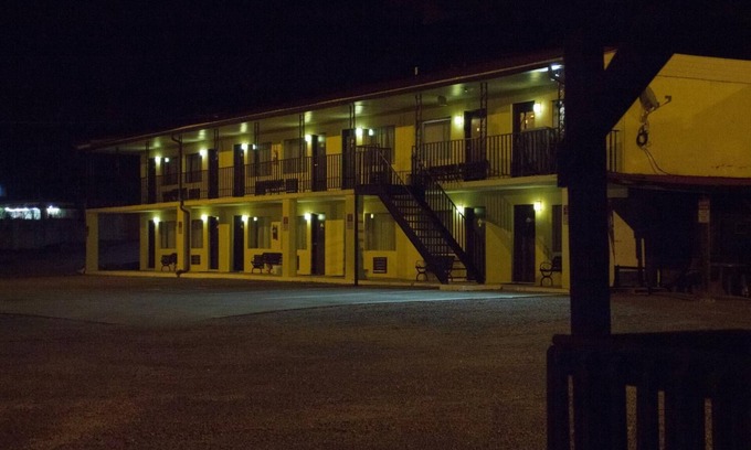 Tazewell Hotel | Budget-Friendly Tazewell Motor Lodge with Family Amenities