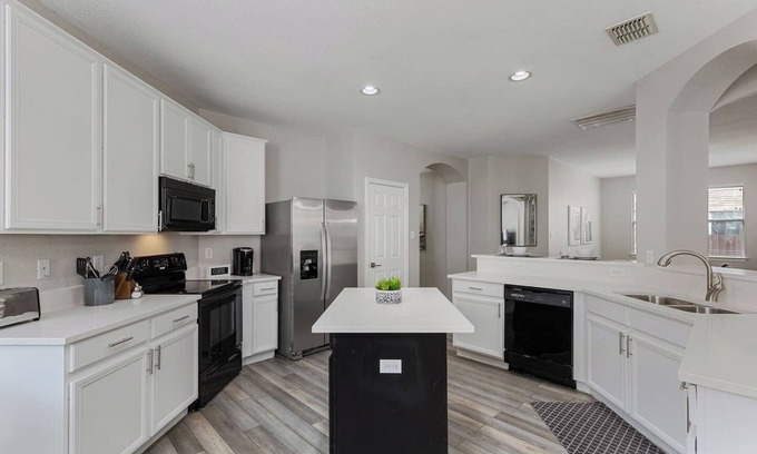 Little Elm House | Cozy 3BR Fully Furnished Home in Little Elm - Pet Friendly