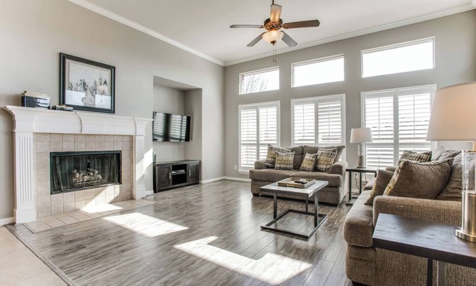 Stewart Creek Estates House | Pet-Friendly 3 BR/2BA Getaway in Frisco - Guest Rated 10/10