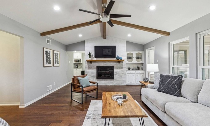 Richardson House | Elegant 4BR/3BA Home in Richardson - Family & Pet Friendly