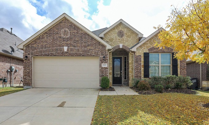 Little Elm House | Spacious 4BR Home in Little Elm - Perfect for Families & Pets