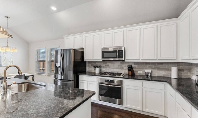 Celina House | TCH - Spacious 4bd/3ba home in Celina with Office