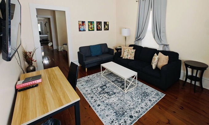 Irish Channel House | Tchoup House One - Historic Shotgun In Uptown