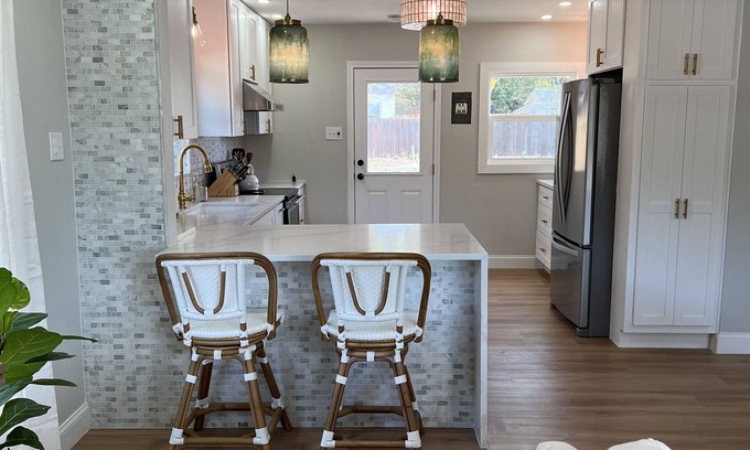 Fort Worth House | Bluebonnet House - Inviting Retreat with Spa & Hot Tub