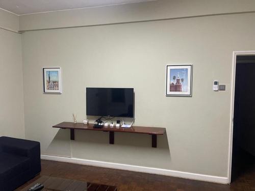 Chimoio Apartment | Family-Friendly TD Guest House with Kitchen Amenities