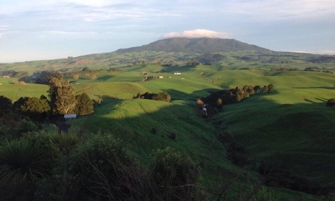 Raglan House | Experience Te Mata Rural Escape: Family-Friendly Getaway