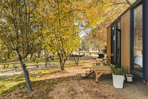 Markwood House | Pet-Friendly Retreat at Tea Garden Creek Farm
