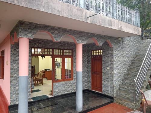 Hatton Villa | Cozy Stay at Tea Leaf Guest House in Castlereagh