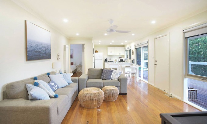 Tootgarook House | Unwind at Tea Tree Breeze: Oceanfront Oasis with Spa & Pool