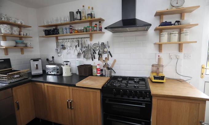 Glencolmcille House | Teach Bráid, Glencolmcille, Co. Donegal