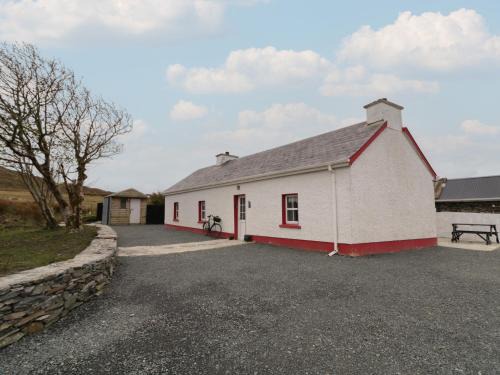 Donegal House | Pet-Friendly Retreat at Teach Phaidí Mhóir – 8.5/10 Rated