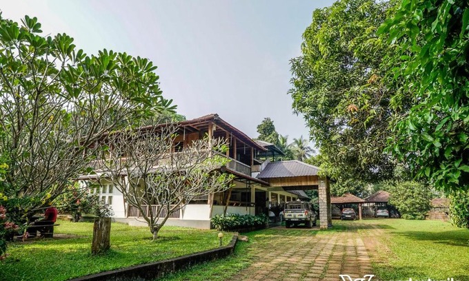 Malappuram House | Family-Friendly Retreat at Teak Town with Pool Access