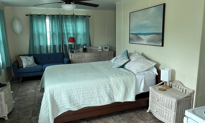 Jensen Beach Cottage | Discover TEAL TOMORROW: Family-Friendly at Pelican's Rest