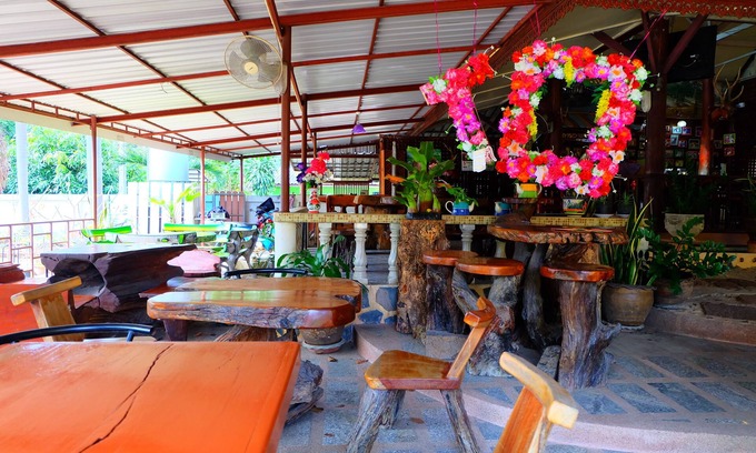 Kamphaeng Phet Hotel | Budget-Friendly Techno Riverview Resort with Family Amenities