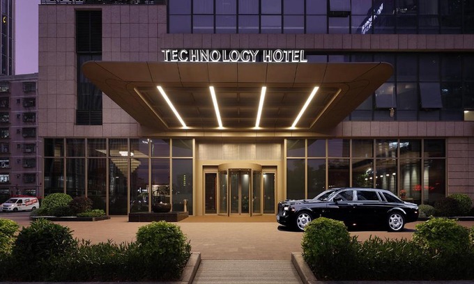 Nanshan Hotel | Modern Technology Hotel with Family-Friendly Amenities
